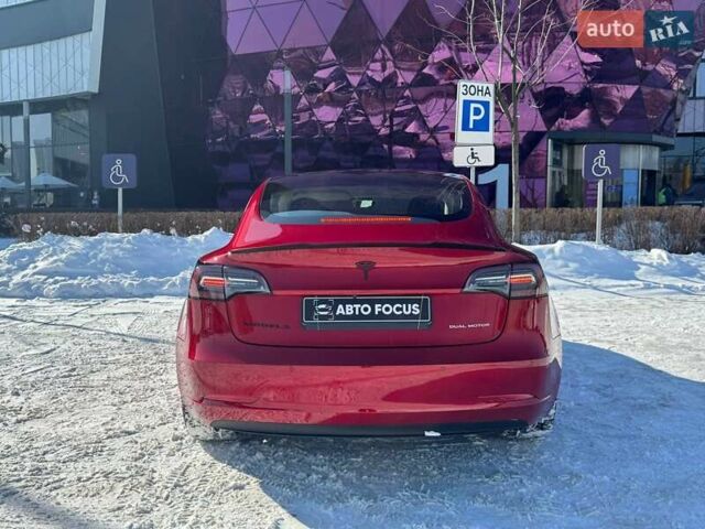 Красный Тесла Модель 3, объемом двигателя 0 л и пробегом 51 тыс. км за 23990 $, фото 6 на Automoto.ua