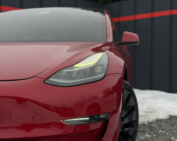 Красный Тесла Модель 3, объемом двигателя 0 л и пробегом 65 тыс. км за 19800 $, фото 7 на Automoto.ua