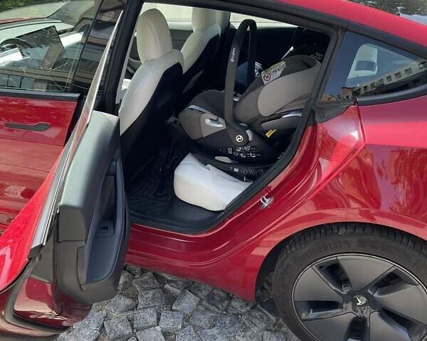 Червоний Тесла Модель 3, об'ємом двигуна 0 л та пробігом 47 тис. км за 21950 $, фото 9 на Automoto.ua