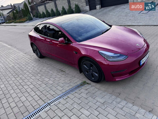 Красный Тесла Модель 3, объемом двигателя 0 л и пробегом 53 тыс. км за 23000 $, фото 2 на Automoto.ua