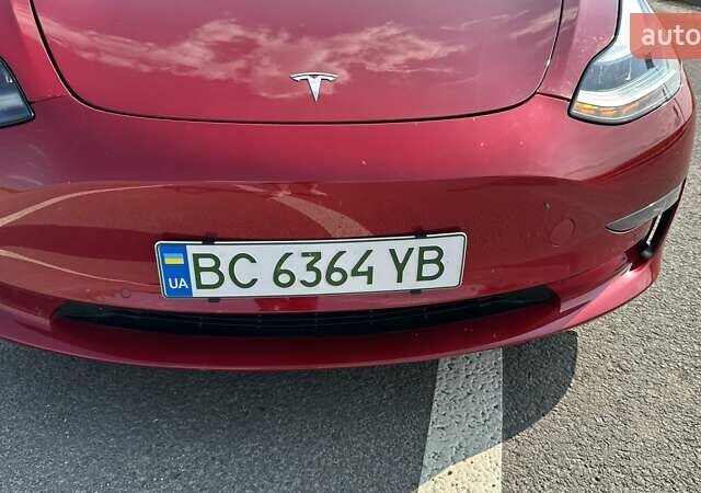 Тесла Модель 3 2022 у Львові на Automoto.ua Червоний Тесла Модель 3, об'ємом двигуна 0 л та пробігом 69 тис. км за 25200 $, фото 45 на Automoto.ua