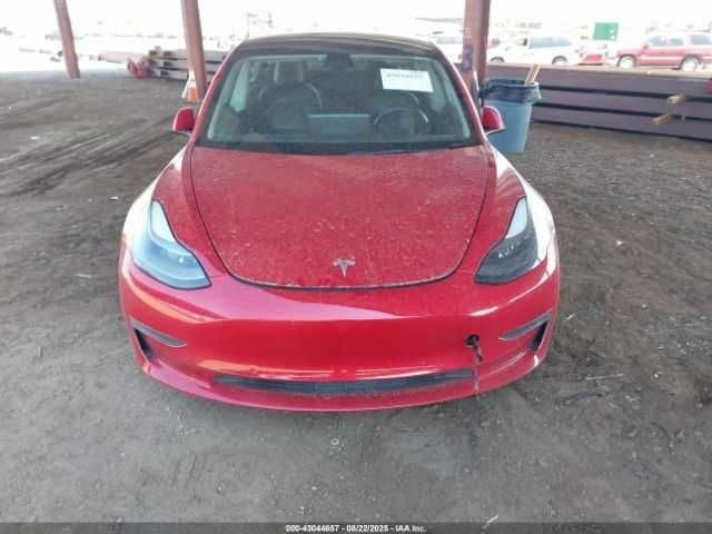 Красный Тесла Модель 3, объемом двигателя 0 л и пробегом 45 тыс. км за 14800 $, фото 10 на Automoto.ua