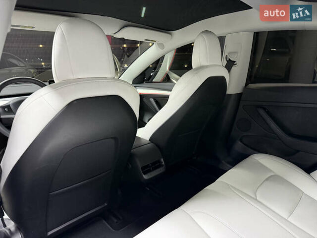 Червоний Тесла Модель 3, об'ємом двигуна 0 л та пробігом 43 тис. км за 22900 $, фото 21 на Automoto.ua