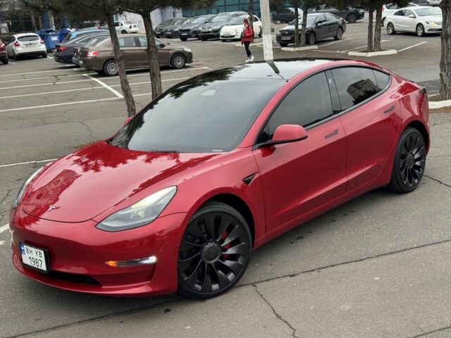 Червоний Тесла Модель 3, об'ємом двигуна 0 л та пробігом 30 тис. км за 23900 $, фото 4 на Automoto.ua