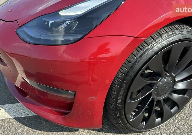 Тесла Модель 3 2022 у Львові на Automoto.ua Червоний Тесла Модель 3, об'ємом двигуна 0 л та пробігом 69 тис. км за 25200 $, фото 46 на Automoto.ua