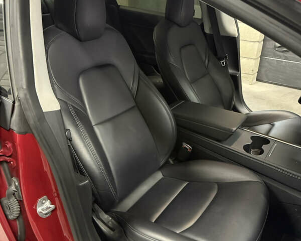 Червоний Тесла Модель 3, об'ємом двигуна 0 л та пробігом 112 тис. км за 22500 $, фото 13 на Automoto.ua