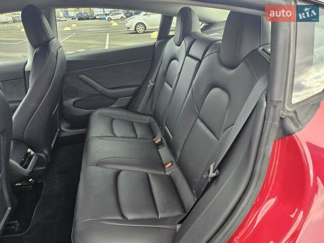 Червоний Тесла Модель 3, об'ємом двигуна 0 л та пробігом 1 тис. км за 19900 $, фото 11 на Automoto.ua