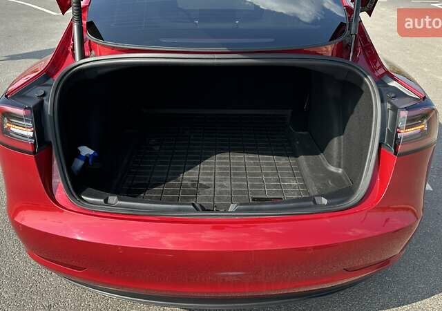 Тесла Модель 3 2022 у Львові на Automoto.ua Червоний Тесла Модель 3, об'ємом двигуна 0 л та пробігом 69 тис. км за 25200 $, фото 26 на Automoto.ua