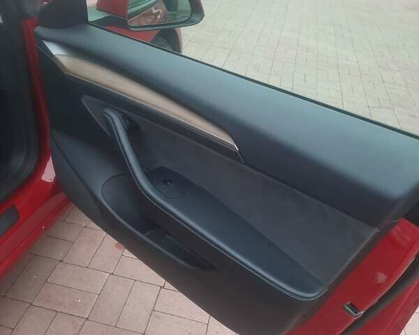 Красный Тесла Модель 3, объемом двигателя 0 л и пробегом 287 тыс. км за 15999 $, фото 21 на Automoto.ua