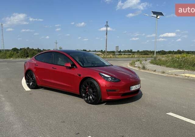 Тесла Модель 3 2022 у Львові на Automoto.ua Червоний Тесла Модель 3, об'ємом двигуна 0 л та пробігом 69 тис. км за 25200 $, фото 9 на Automoto.ua