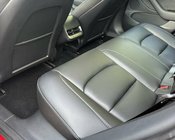 Тесла Модель 3 2022 в Виннице на Automoto.ua Красный Тесла Модель 3, объемом двигателя 0 л и пробегом 1 тыс. км за 25000 $, фото 12 на Automoto.ua