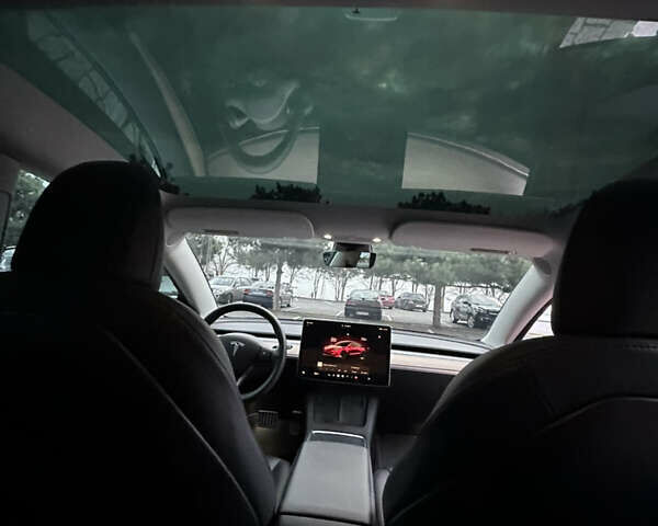 Красный Тесла Модель 3, объемом двигателя 0 л и пробегом 29 тыс. км за 23000 $, фото 11 на Automoto.ua