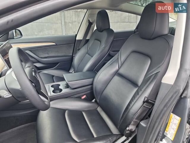 Червоний Тесла Модель 3, об'ємом двигуна 0 л та пробігом 59 тис. км за 20700 $, фото 16 на Automoto.ua