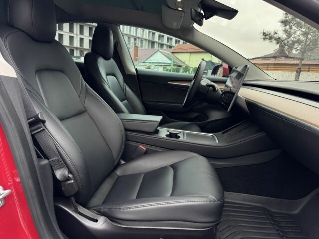 Червоний Тесла Модель 3, об'ємом двигуна 0 л та пробігом 30 тис. км за 23900 $, фото 18 на Automoto.ua