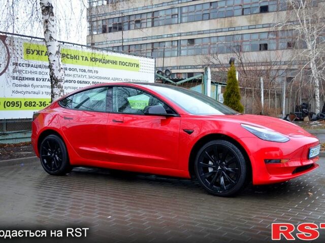 Червоний Тесла Модель 3, об'ємом двигуна 0.37 л та пробігом 12 тис. км за 21400 $, фото 4 на Automoto.ua