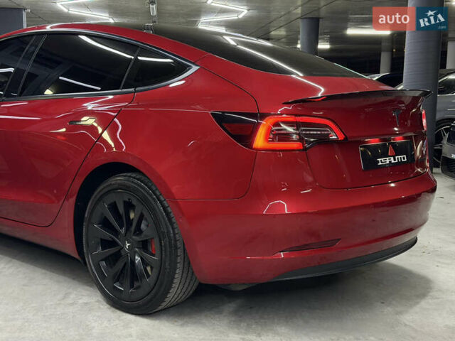 Червоний Тесла Модель 3, об'ємом двигуна 0 л та пробігом 43 тис. км за 22900 $, фото 12 на Automoto.ua