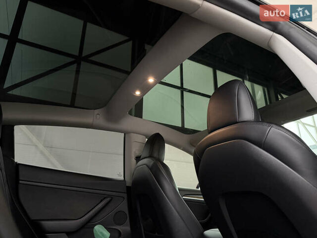 Красный Тесла Модель 3, объемом двигателя 0 л и пробегом 96 тыс. км за 18900 $, фото 17 на Automoto.ua