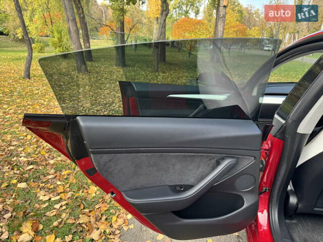 Червоний Тесла Модель 3, об'ємом двигуна 0 л та пробігом 108 тис. км за 19800 $, фото 21 на Automoto.ua