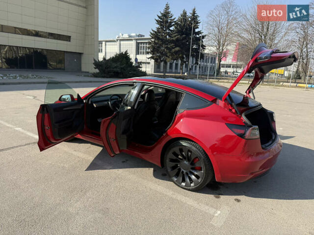 Червоний Тесла Модель 3, об'ємом двигуна 0 л та пробігом 21 тис. км за 27900 $, фото 28 на Automoto.ua