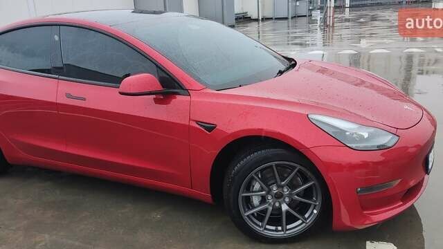 Червоний Тесла Модель 3, об'ємом двигуна 0 л та пробігом 10 тис. км за 25499 $, фото 4 на Automoto.ua