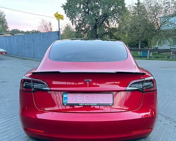 Красный Тесла Модель 3, объемом двигателя 0 л и пробегом 106 тыс. км за 17500 $, фото 2 на Automoto.ua