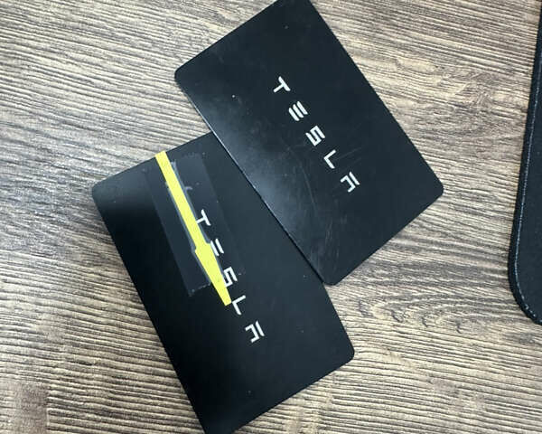 Тесла Модель 3 2022 в Виннице на Automoto.ua Красный Тесла Модель 3, объемом двигателя 0 л и пробегом 1 тыс. км за 25000 $, фото 14 на Automoto.ua