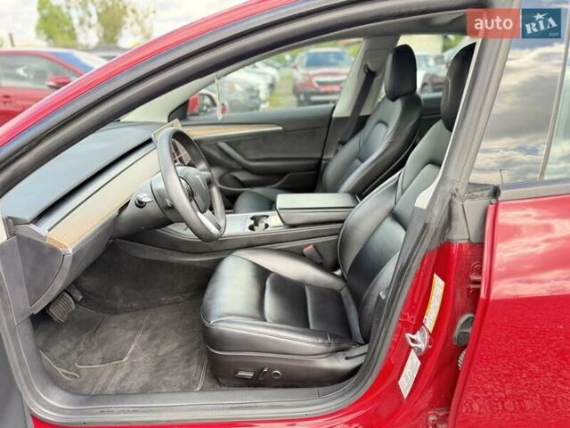 Красный Тесла Модель 3, объемом двигателя 0 л и пробегом 126 тыс. км за 18900 $, фото 10 на Automoto.ua
