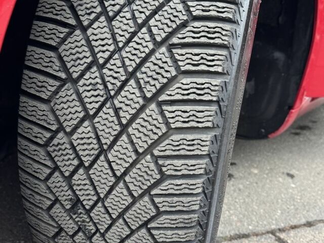 Червоний Тесла Модель 3, об'ємом двигуна 0 л та пробігом 30 тис. км за 23900 $, фото 12 на Automoto.ua