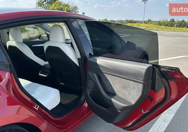 Тесла Модель 3 2022 у Львові на Automoto.ua Червоний Тесла Модель 3, об'ємом двигуна 0 л та пробігом 69 тис. км за 25200 $, фото 27 на Automoto.ua