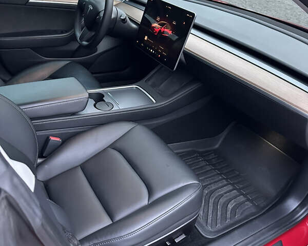 Красный Тесла Модель 3, объемом двигателя 0 л и пробегом 29 тыс. км за 23000 $, фото 8 на Automoto.ua