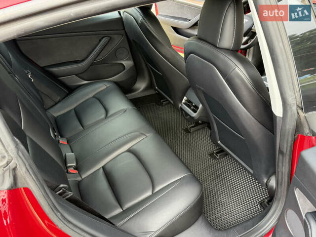 Красный Тесла Модель 3, объемом двигателя 0 л и пробегом 172 тыс. км за 17000 $, фото 11 на Automoto.ua