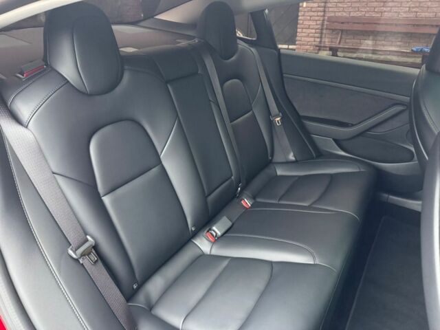 Червоний Тесла Модель 3, об'ємом двигуна 0 л та пробігом 65 тис. км за 21500 $, фото 12 на Automoto.ua