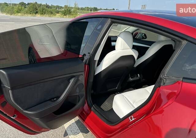 Тесла Модель 3 2022 у Львові на Automoto.ua Червоний Тесла Модель 3, об'ємом двигуна 0 л та пробігом 69 тис. км за 25200 $, фото 22 на Automoto.ua