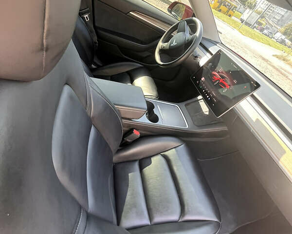 Тесла Модель 3 2022 в Львове на Automoto.ua Красный Тесла Модель 3, объемом двигателя 0 л и пробегом 68 тыс. км за 21500 $, фото 13 на Automoto.ua