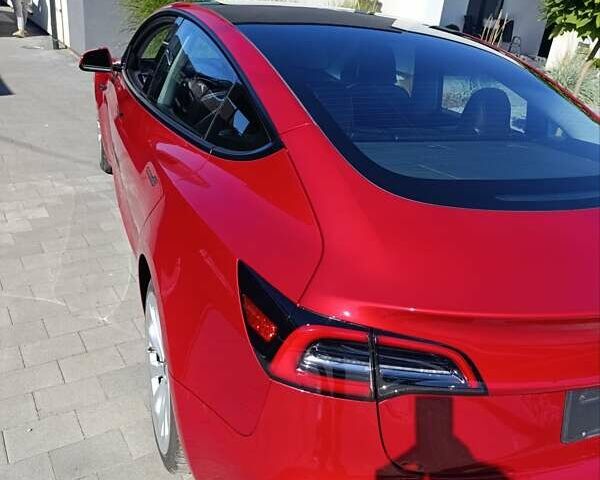 Красный Тесла Модель 3, объемом двигателя 0 л и пробегом 156 тыс. км за 19500 $, фото 37 на Automoto.ua