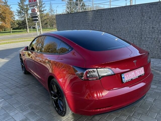 Тесла Модель 3 2022 у Луцьку на Automoto.ua Червоний Тесла Модель 3, об'ємом двигуна 0 л та пробігом 114 тис. км за 15350 $, фото 4 на Automoto.ua