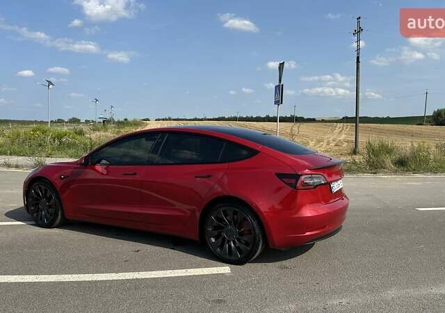 Тесла Модель 3 2022 у Львові на Automoto.ua Червоний Тесла Модель 3, об'ємом двигуна 0 л та пробігом 69 тис. км за 25200 $, фото 4 на Automoto.ua