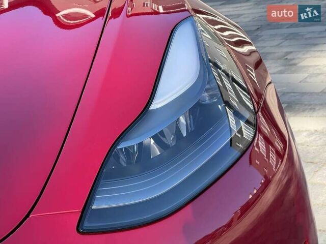 Красный Тесла Модель 3, объемом двигателя 0 л и пробегом 49 тыс. км за 22500 $, фото 6 на Automoto.ua