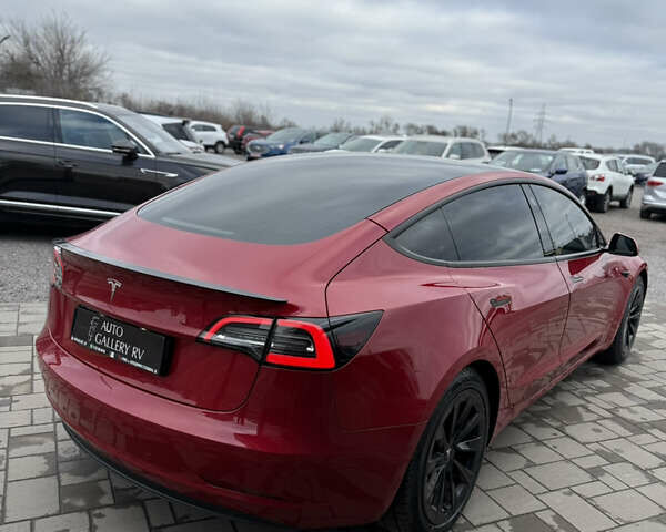 Красный Тесла Модель 3, объемом двигателя 0 л и пробегом 43 тыс. км за 19888 $, фото 8 на Automoto.ua