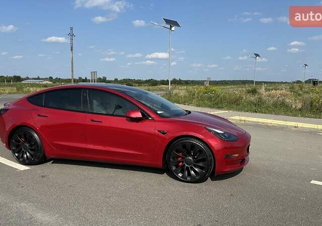 Тесла Модель 3 2022 у Львові на Automoto.ua Червоний Тесла Модель 3, об'ємом двигуна 0 л та пробігом 69 тис. км за 25200 $, фото 10 на Automoto.ua