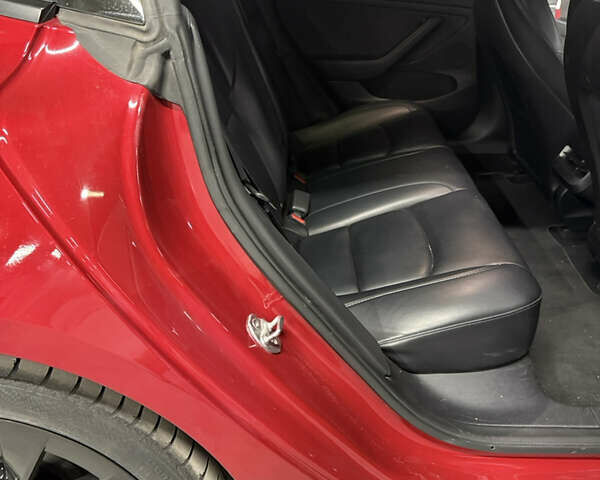 Червоний Тесла Модель 3, об'ємом двигуна 0 л та пробігом 112 тис. км за 22500 $, фото 14 на Automoto.ua