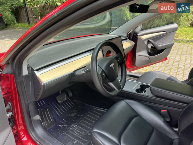 Красный Тесла Модель 3, объемом двигателя 0 л и пробегом 257 тыс. км за 16400 $, фото 19 на Automoto.ua