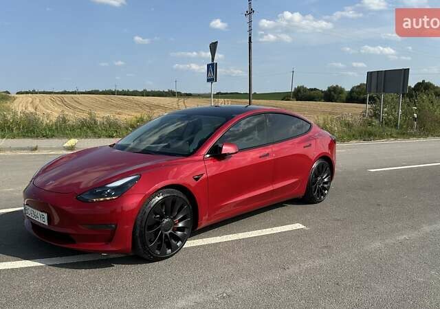 Тесла Модель 3 2022 у Львові на Automoto.ua Червоний Тесла Модель 3, об'ємом двигуна 0 л та пробігом 69 тис. км за 25200 $, фото 1 на Automoto.ua