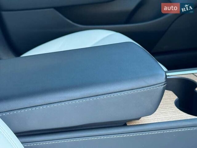 Красный Тесла Модель 3, объемом двигателя 0 л и пробегом 49 тыс. км за 22500 $, фото 63 на Automoto.ua