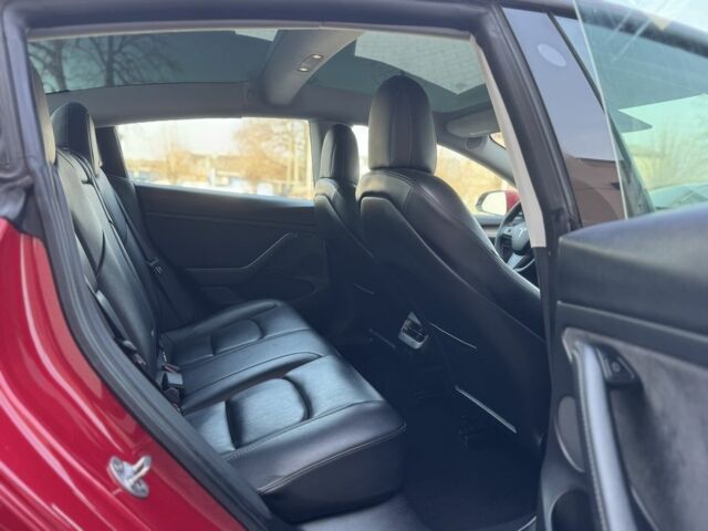 Красный Тесла Модель 3, объемом двигателя 0 л и пробегом 206 тыс. км за 14800 $, фото 16 на Automoto.ua