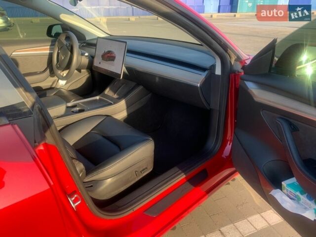 Красный Тесла Модель 3, объемом двигателя 0 л и пробегом 47 тыс. км за 24000 $, фото 11 на Automoto.ua