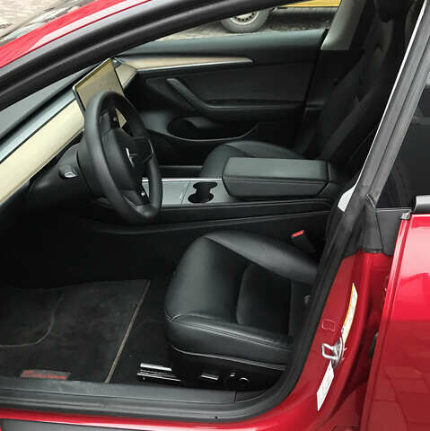 Червоний Тесла Модель 3, об'ємом двигуна 0 л та пробігом 11 тис. км за 27500 $, фото 15 на Automoto.ua