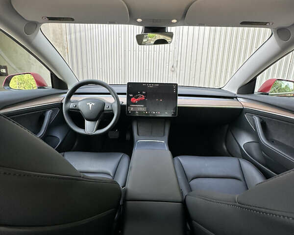 Тесла Модель 3 2022 в Виннице на Automoto.ua Красный Тесла Модель 3, объемом двигателя 0 л и пробегом 1 тыс. км за 25000 $, фото 10 на Automoto.ua