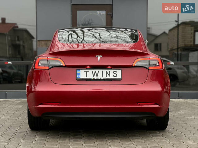 Красный Тесла Модель 3, объемом двигателя 0 л и пробегом 11 тыс. км за 25900 $, фото 4 на Automoto.ua