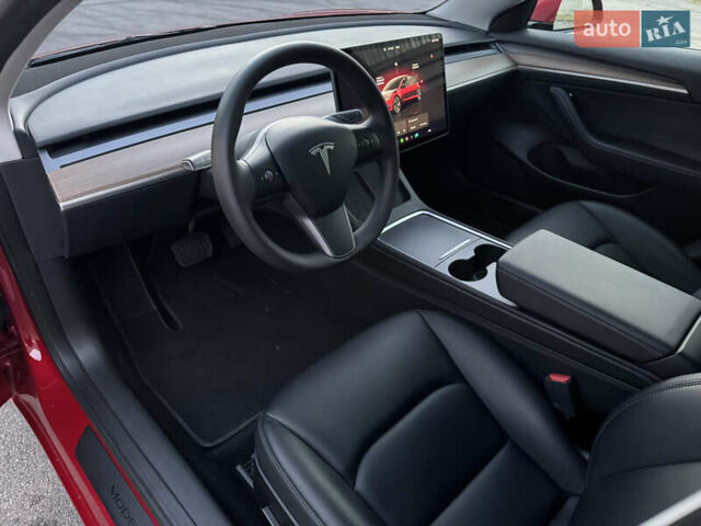 Тесла Модель 3 2023 у Києві на Automoto.ua Червоний Тесла Модель 3, об'ємом двигуна 0 л та пробігом 20 тис. км за 19999 $, фото 24 на Automoto.ua